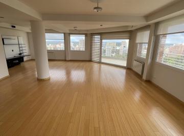 Departamento · 230m² · 5 Ambientes · 2 Cocheras · Departamento en Venta en Edificio Los Teros