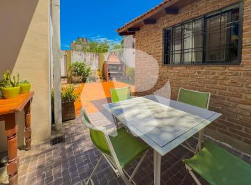 Casa · 111m² · 3 Ambientes · Venta Casa 3 Amb. Morón