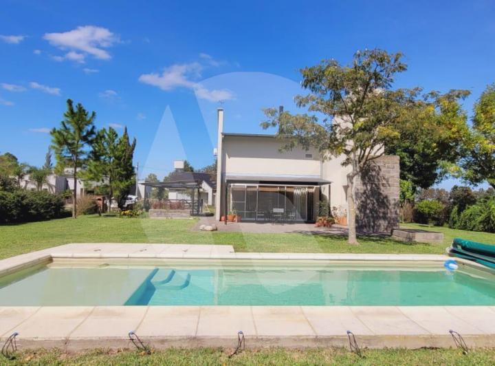 Casa · 114m² · 3 Ambientes · 1 Cochera