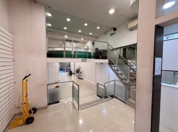 Local comercial · 140m² · Gran Local en Once – 140 m² en Ubicación Estratégica