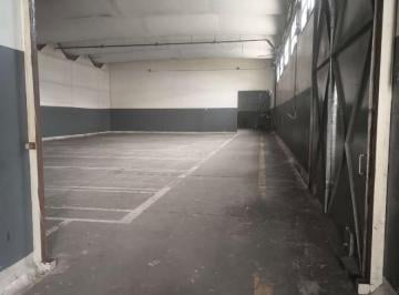 Garage , Hurlingham · Se Alquilan Cocheras Para Camiones. y Galpones Para Depositos.