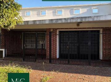 Casa de 5 ambientes, Rosario · Casa 2 Dorm. con Patio