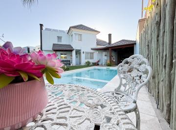 Casa · 340m² · 7 Ambientes · 2 Cocheras · Casa Venta 4 Dorm Sala de Juegos Escritorio - Barrio Privado Primaterra - Maipú