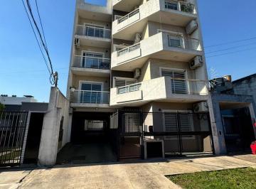Departamento · 42m² · 2 Ambientes · Departamento de 2 Amb. Amplios con Balcon en Venta Villa Luzuriaga