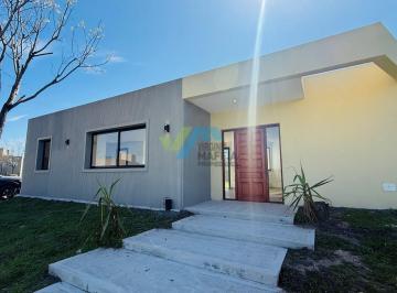 Casa · 165m² · 4 Ambientes · 2 Cocheras · Casa en Venta en San Pablo, Pilar, G. B. a. Zona Norte