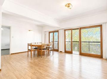 Departamento · 100m² · 4 Ambientes · 1 Cochera · Excelente Piso de 4 Ambientes en Zona Plaza Mitre
