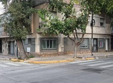 PH · 63m² · 3 Dormitorios · En Venta PH Planta Baja a La Calle. Cuarta Este.