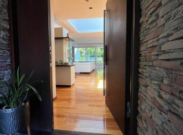 Casa de 7 ambientes, San Isidro · Elegante Casa - Alquiler con Muebles en Martínez U$s 6.500