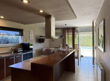 Casa · 230m² · 14 Ambientes · 2 Cocheras · La Morada 3 Dorm + Escritorio " Hermosa"