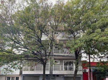 Departamento · 40m² · 4 Ambientes · ¡Alquiler Sobre Av Patria! Depto de 1 Dormitorio con Balcón y Patio – Excelente Conectividad