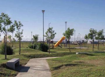 Terreno · 252m² · Lote en Venta en Docta Central Apto Duplex