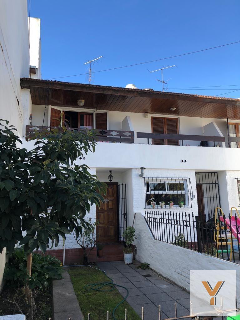 PH 2 dorm, 90m² con balcón — Avenida Carlos Tejedor