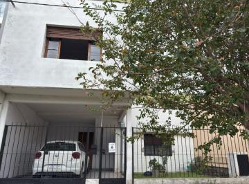 Casa de 3 ambientes, La Plata · Casa en Venta