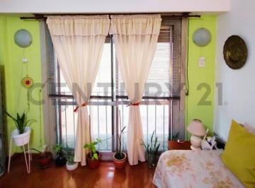 Departamento · 21m² · 1 Ambiente · Venta Monoambiente con Cocina Separada en Hermosa Zona de Caballito