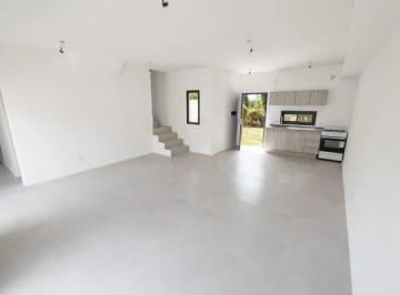 Living 2 · Venta - Casa con Jardín - Don Torcuato