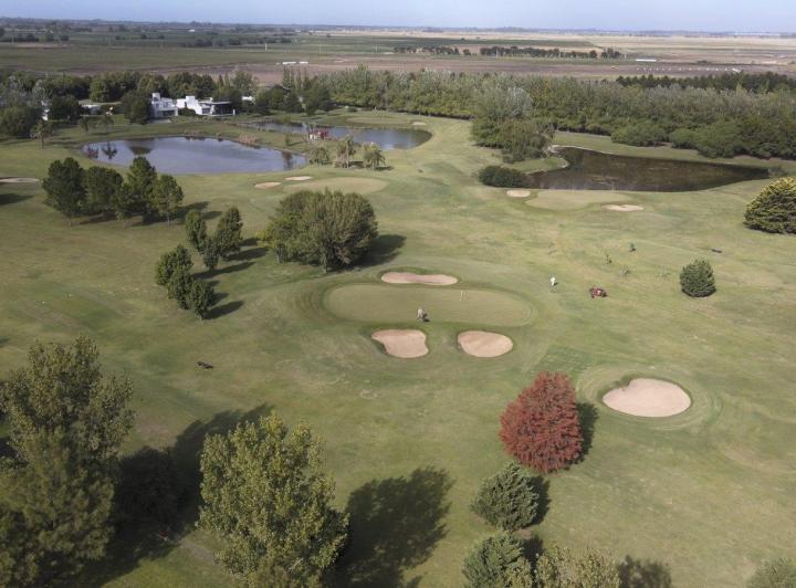 Terreno · 1000m² · 5 Ambientes