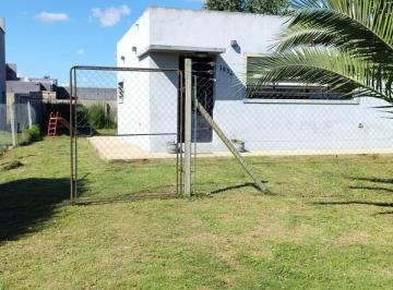 Casa de 3 ambientes, La Plata · Casa en Venta 2 Dorm.