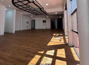 Local comercial · 130m² · Local Comercial con Escritura en Centro Renovado a Nuevo