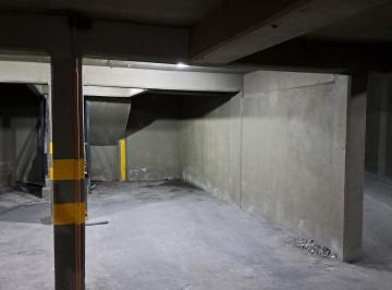 Garage · 15m² · Cochera en Venta Luis Agote