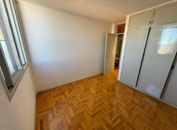 Departamento · 65m² · 5 Ambientes · Alquiler - Departamento de 3 Dorm. - Santa Fe