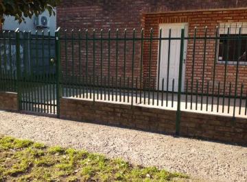 Casa · 120m² · 4 Ambientes · 2 Cocheras · Venta 2 Casas en Mismo Lote