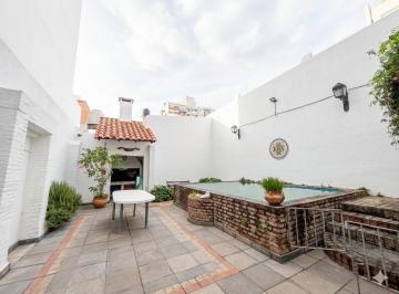 Casa · 168m² · 7 Ambientes · Casa de 4 Dorm. en Mendoza Al 1800