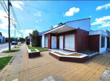 Casa · 180m² · 4 Ambientes · 1 Cochera · Casa a La Venta en General Rodriguez