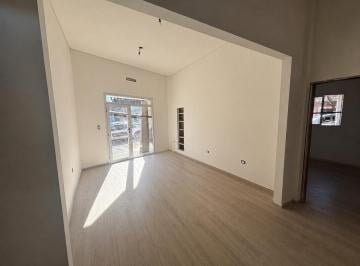 PH · 65m² · 3 Ambientes · Venta - Ph - Tres Ambientes - Frente - Sin Expensas - Liniers