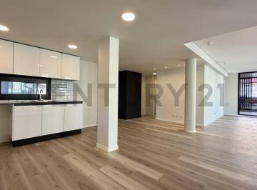 Departamento · 131m² · 4 Ambientes · Venta Piso Exclusivo de 3 Dorm. en Centro, Rosario