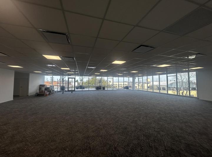 Oficina comercial · 416m²