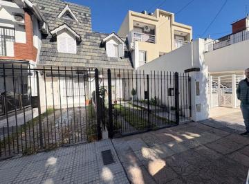 PH de 3 ambientes, Villa Real · Duplex de 3 Ambientes con Cochera + Patio