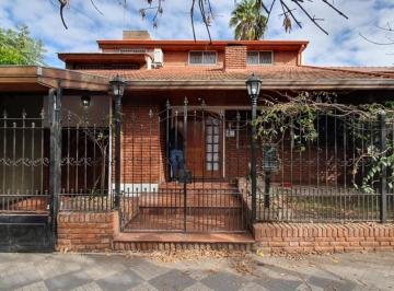 Casa · 170m² · 5 Ambientes · 2 Cocheras · Casa en Monte Grande