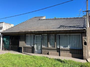 Casa · 160m² · 5 Ambientes · Casa en Venta en City Bell