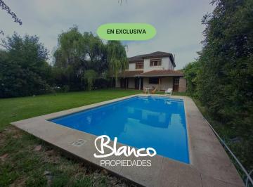 Casa · 247m² · 5 Ambientes · 1 Cochera · Casa en Venta en La Delfina, Pilar, G. B. a. Zona Norte