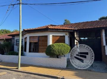 Casa · 86m² · 4 Ambientes · Impecable Casa de 4 Amb en El Barrio Altos del Golf, Olivos