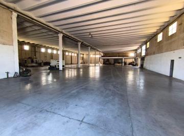 Local comercial · 2300m² · 4 Cocheras · Alquiler Nave Industrial en Toledo Córdoba