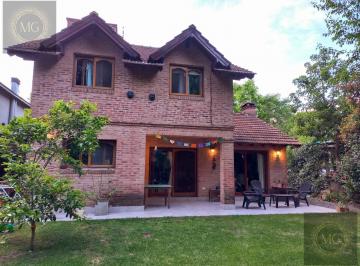 Casa · 150m² · 5 Ambientes · 2 Cocheras · Casa en Alquiler en Ing Maschwitz