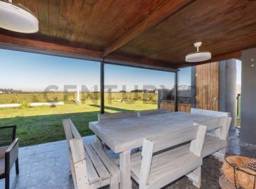 Casa · 98m² · Venta Casa 4 Ambientes | Barrio Laguna, Villa Tres Pinos, General Rodríguez - Acepta Permuta