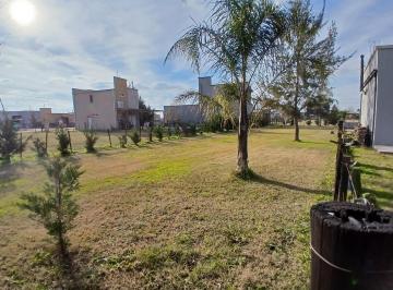 Terreno · 330m² · Lote Lleno de Naturaleza Ubicación de Privilegio en Domselaar Chico Venta