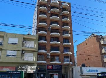 Departamento de 4 ambientes, Quilmes · Piso en Venta Sobre Avda. Hipòlito Irigoyen N* 425 Quilmes Centro