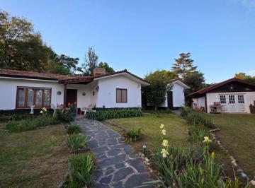Casa de 5 ambientes, Villa General Belgrano · Financiacion - Casa en Venta de 3 Dorm. (O 2 y Depto Anexo)