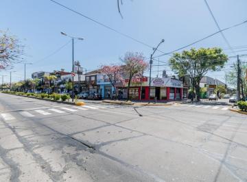 Local comercial · 223m² · 4 Ambientes · Locales Comerciales. Venta en Block. Esquina. Virreyes San Fernando