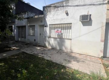 Casa · 110m² · 4 Ambientes · 1 Cochera · Casa en Venta, Pedro Lino Funes Al 800