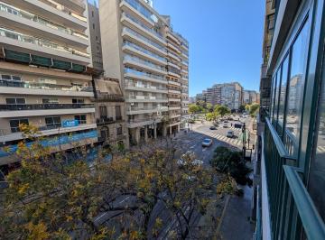 Departamento · 69m² · 3 Ambientes · Excelente 3 Ambientes Dependencia en Barrio Norte a Refaccionar