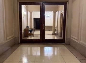 Departamento · 138m² · 3 Ambientes · Señorial y Elegante Semipiso Antiguo de 3 Ambientes en Excelente Ubicación