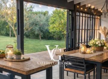 Casa · 200m² · 5 Ambientes · 4 Cocheras · Casa Venta Barrio Santa Teresa Villanueva Tigre Apto Crédito
