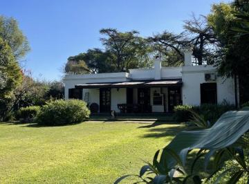Casa · 160m² · 3 Ambientes · 2 Cocheras · Casa en Venta Bella Vista en Planta Baja