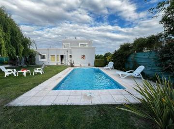 Casa de 4 ambientes, Vistalba · Rt Propiedades Vende Casa Amoblada en Barrio Privado Don David - Vistalba - Lujan de Cuyo. Mendoza