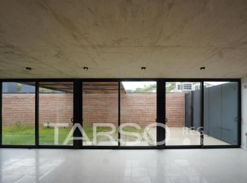 Casa · 160m² · 4 Ambientes · 2 Cocheras · Casa en Venta en Venta - Tres Dorm. - Una Sola Planta - a Estrenar - La Cuesta.