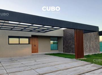 Casa · 190m² · 4 Dormitorios · 2 Cocheras · Venta Casa Barrio Lar de Boedo, Luján de Cuyo.